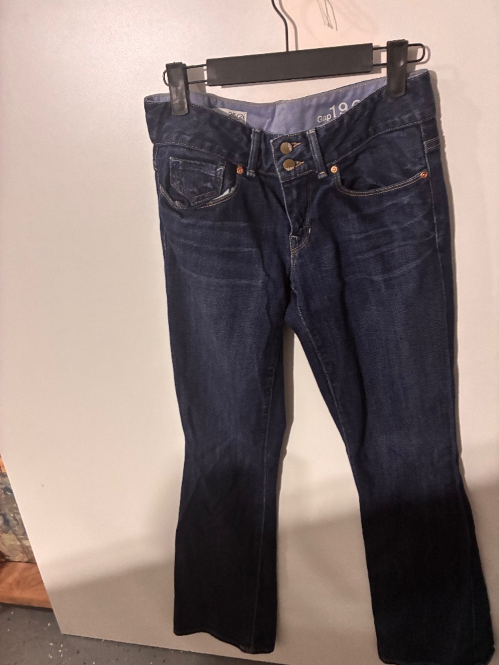 Gap size 2/26 bootcut jeans